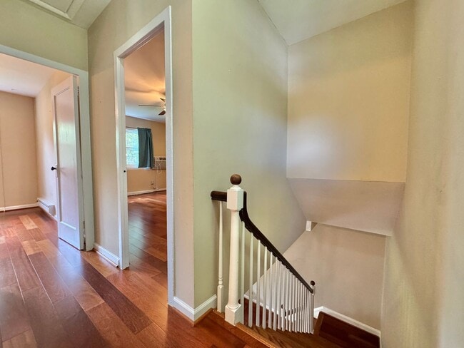 Building Photo - ALEXANDRIA - CLOSE TO PENTAGON - 5 MIN WAL...