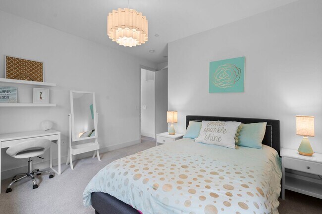Building Photo - 5 Bed 4.5 Bath - Bethesda Contemporary Home