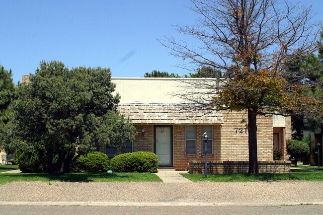 Primary Photo - GREAT COLONIAL CONDO