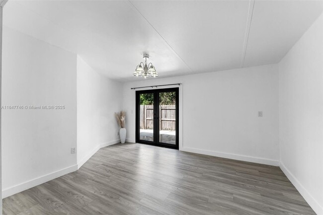 Building Photo - 6608 SW 114th Ave
