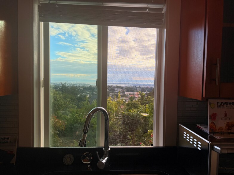 Building Photo - 4284 Maybelle Ave