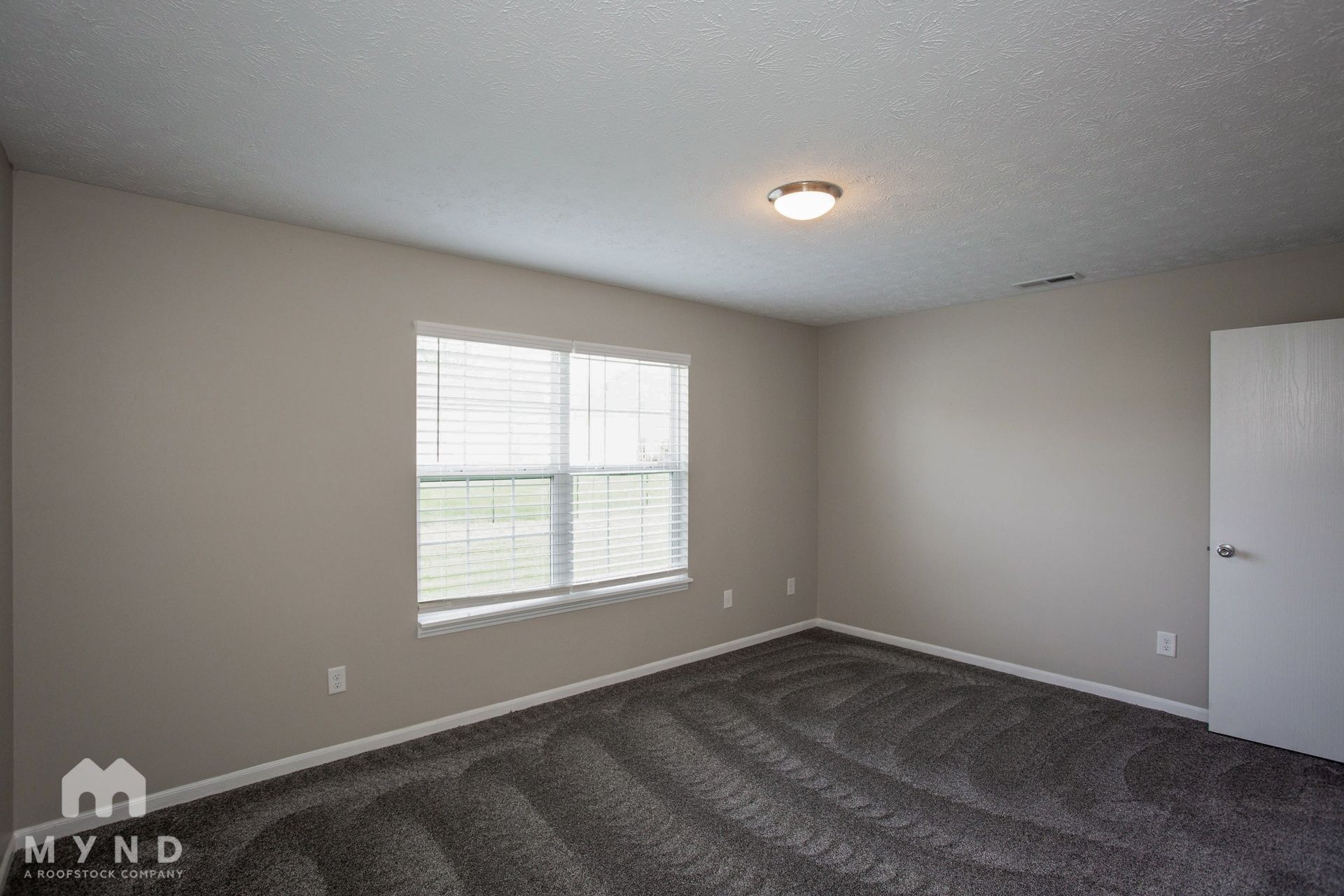 Building Photo - 6822 Bluestem Ct
