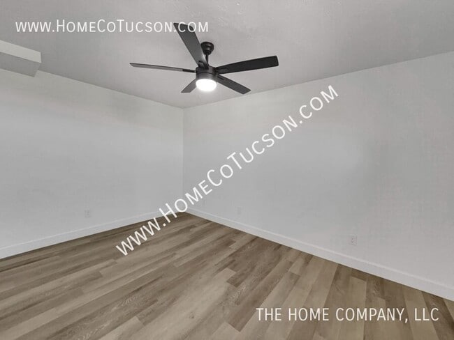 Building Photo - 5788 E Paseo Cimarron