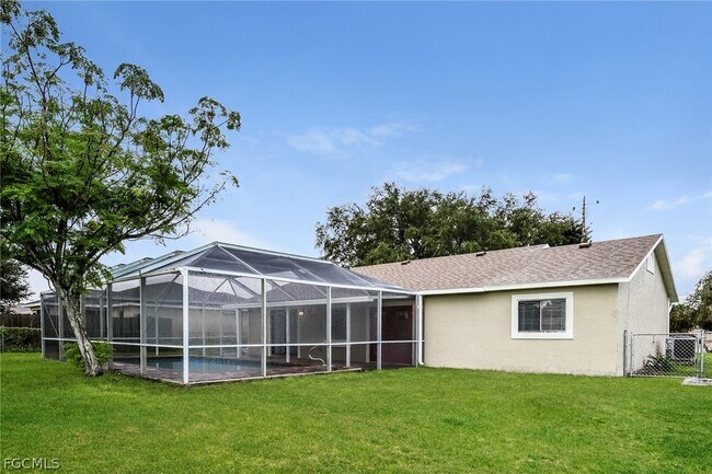 Building Photo - 1923 NE 27th Terrace