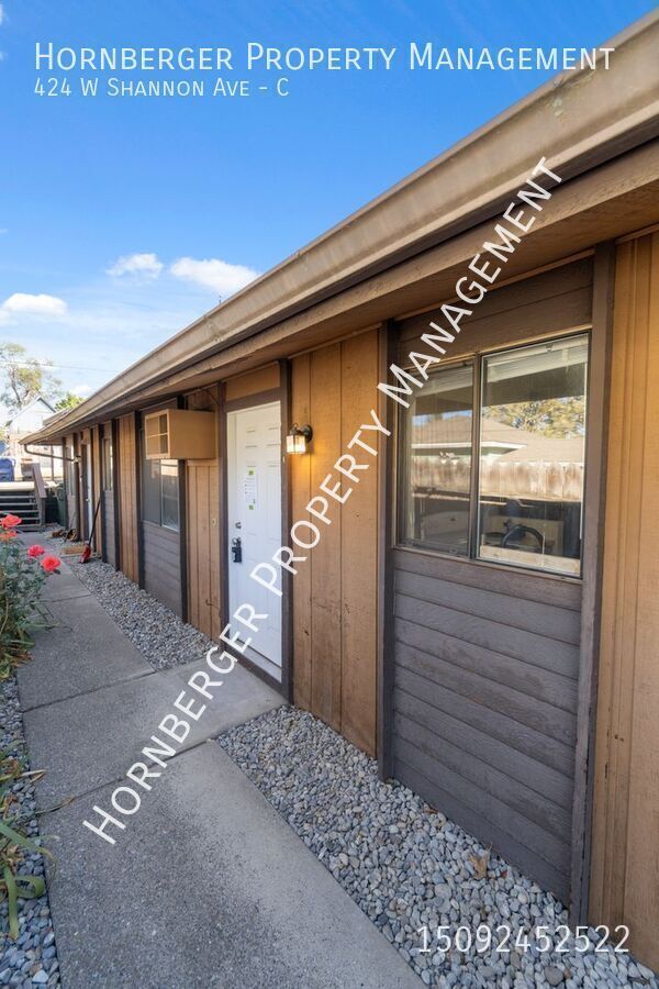 Building Photo - 424 W Shannon Ave