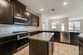 Building Photo - 1216 Gibson Dr