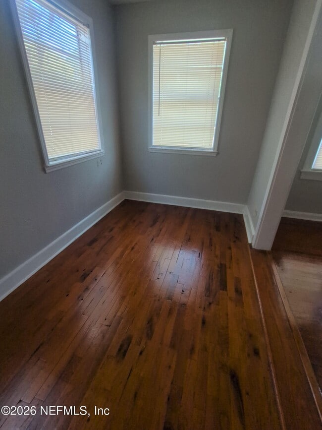 Building Photo - 2414 Prospect St