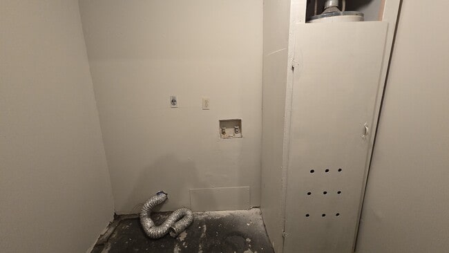 Building Photo - 512 Woodward Ave