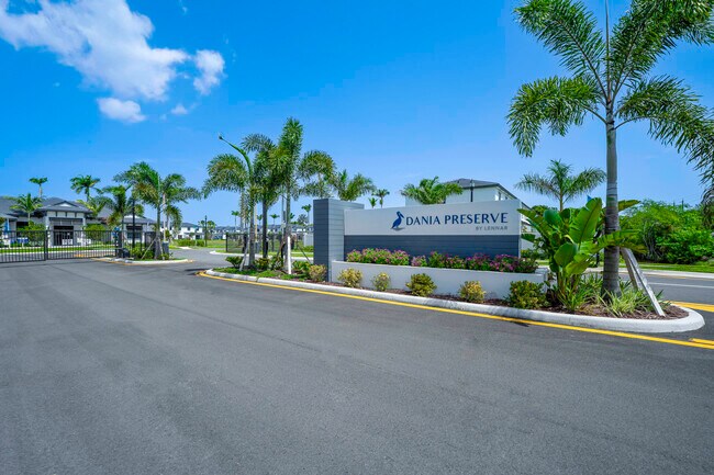 Building Photo - 3024 Green Palm Ct