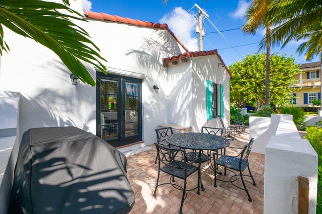 Building Photo - 110 Marine Way