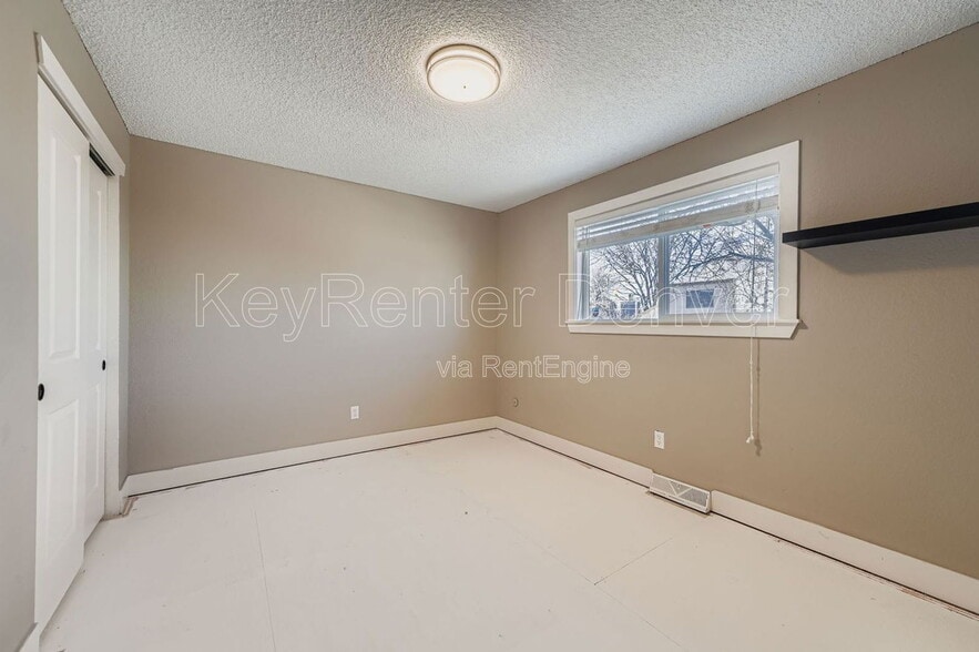 Building Photo - 8897 Estes St