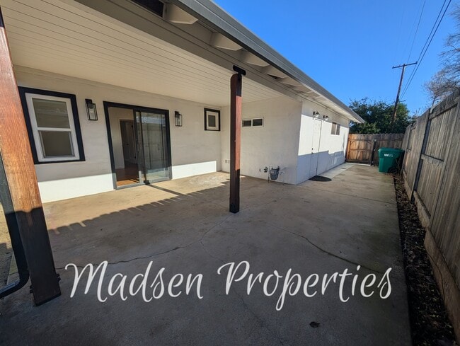 Building Photo - 831 El Dorado St