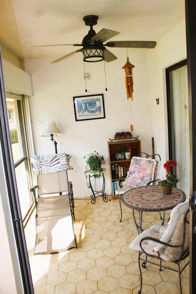 Building Photo - 9825 Bischofia Tree Way