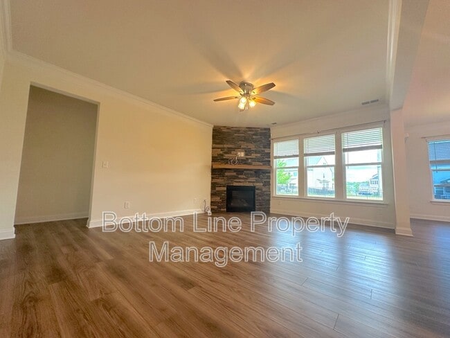 Building Photo - 4487 Fls Lk Dr S W