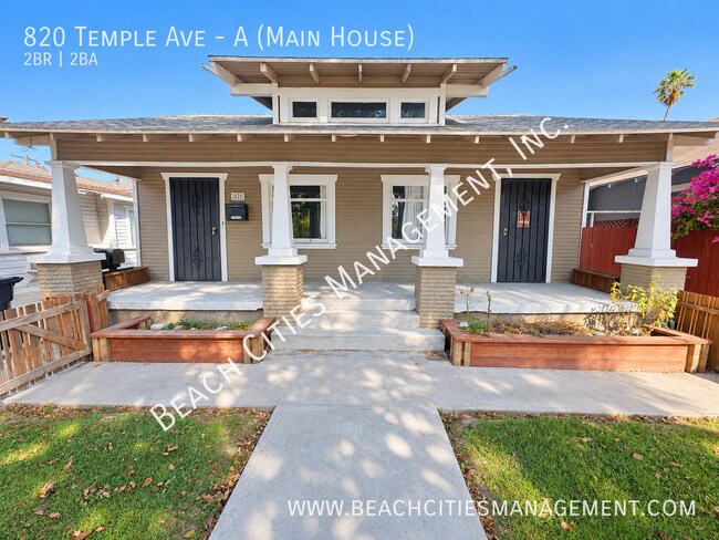 Building Photo - 820 Temple Ave