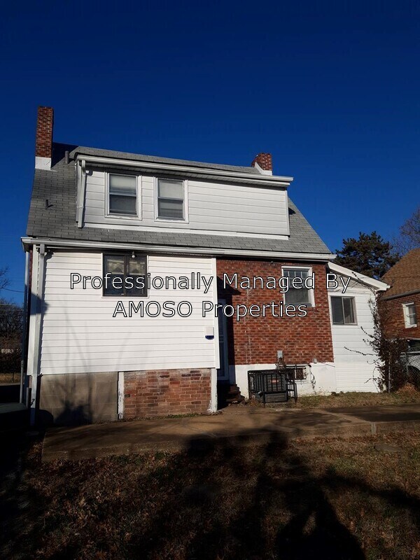 Building Photo - 6370 Glenmore Ave