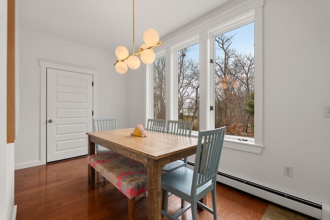 Building Photo - Year-round 3-Bedroom Home in Rockport