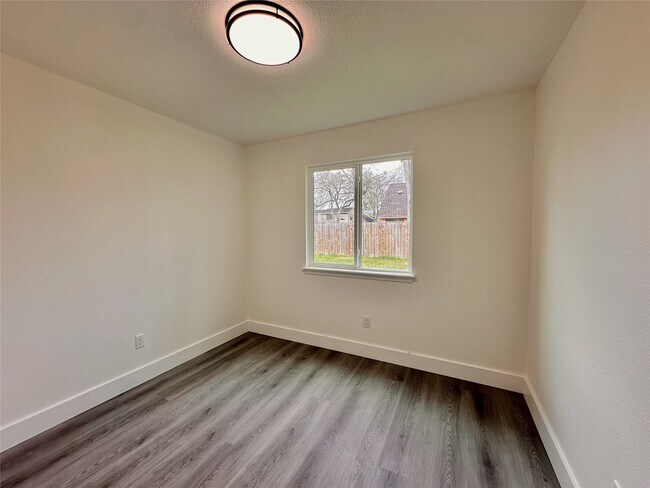Building Photo - 13754 Shirebrook Dr