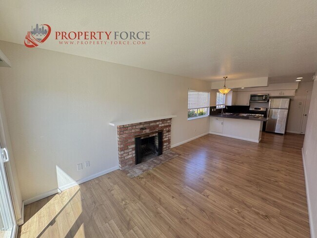 Building Photo - Bright Foster City 4Bed 2Bath Home with Hardwood Floors and Private Yard - OFFERED BY PROPERTY FO...