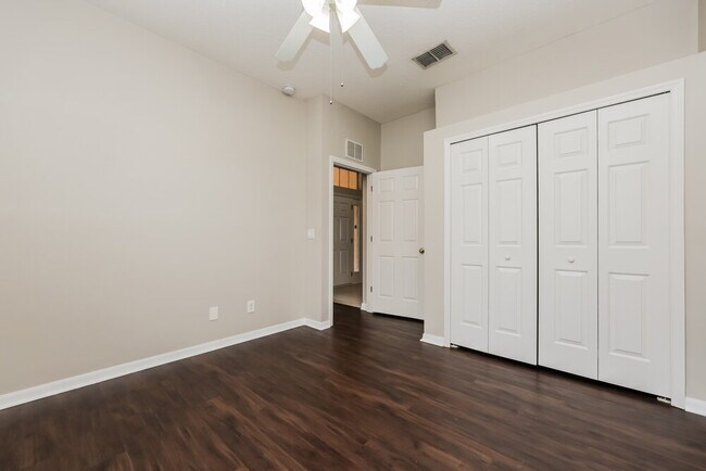 Building Photo - 30551 Annadale Dr