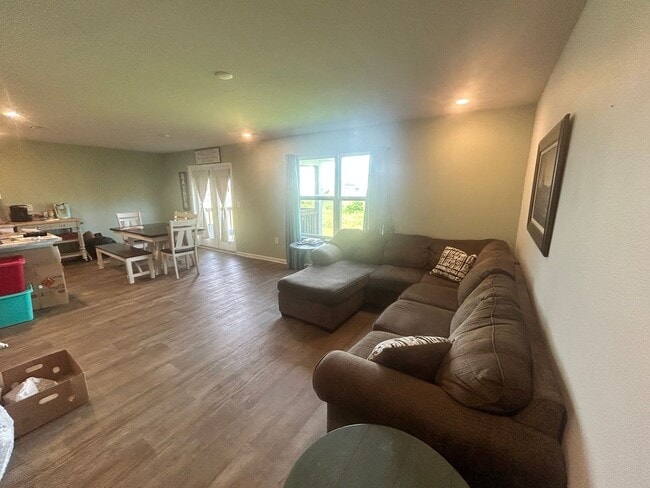 Building Photo - 5808 Tiagra Dr