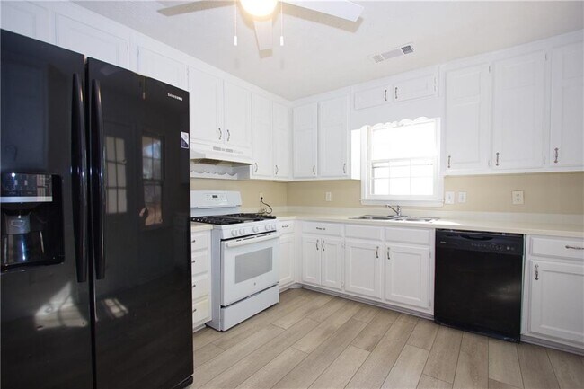 Building Photo - 4291 Fiddlers Bend