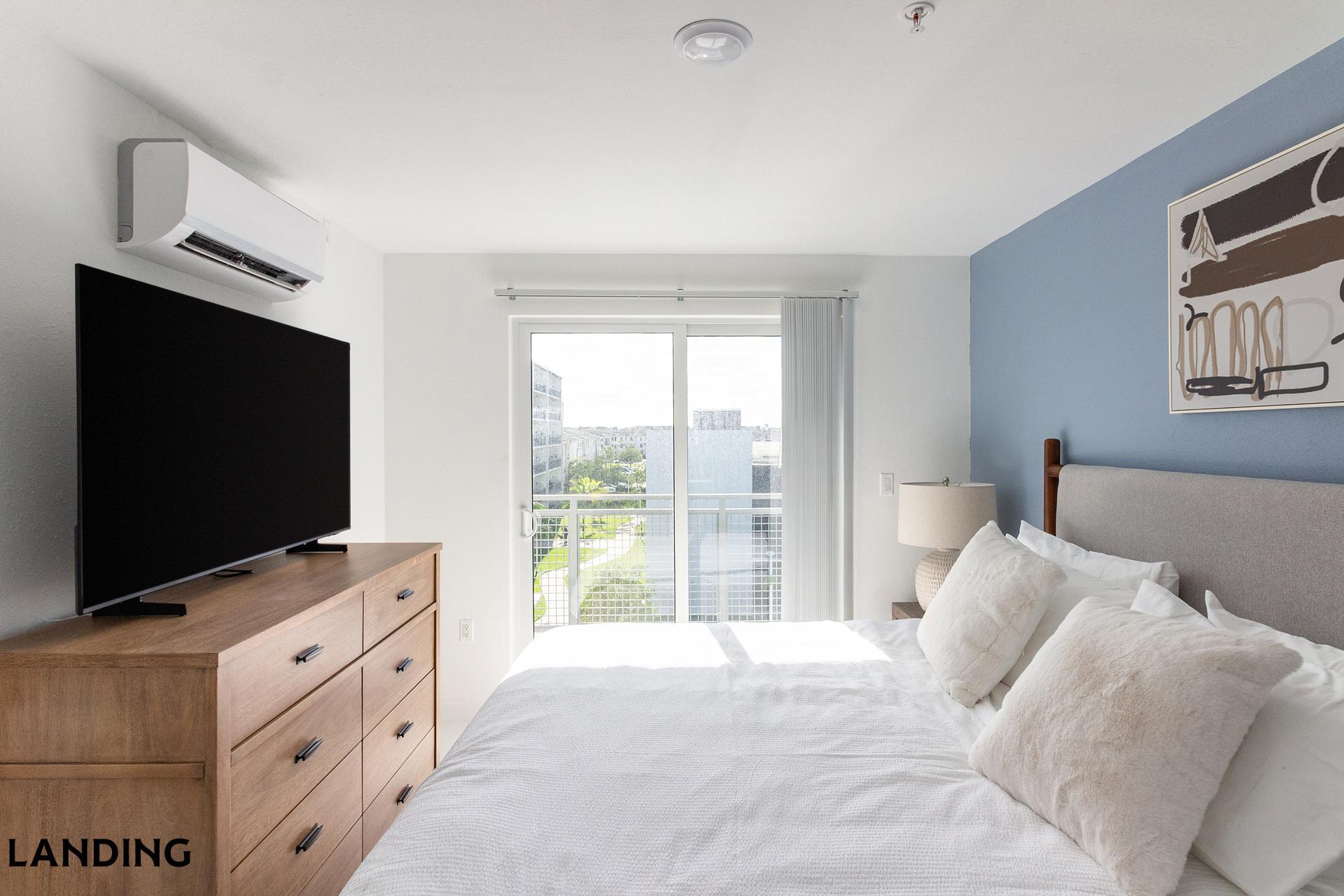 Building Photo - 25850 SW 140th Ct