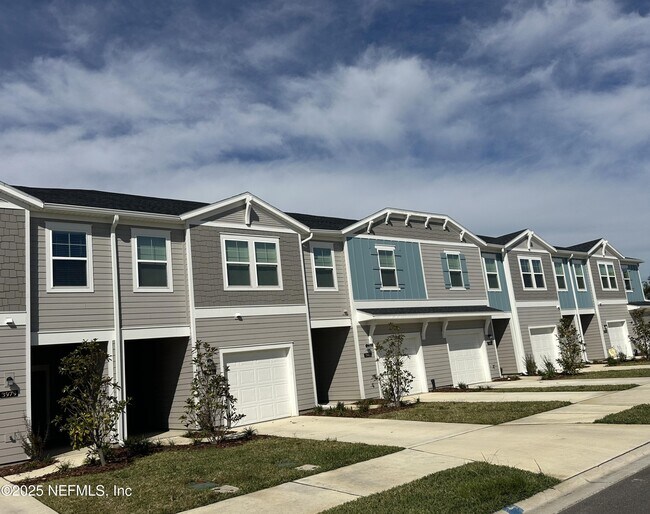 Building Photo - 6834 Golden Monarch Ave