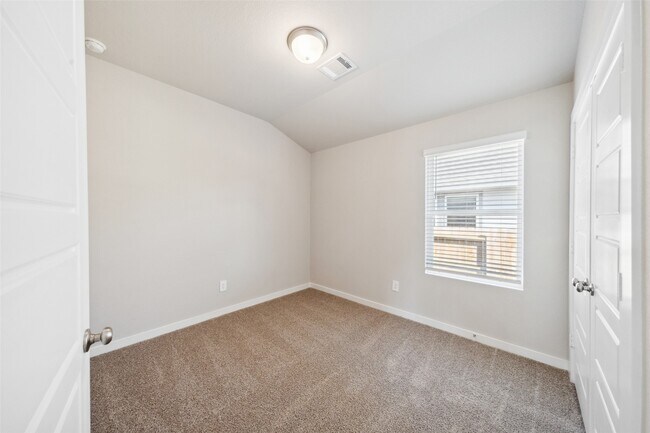 Building Photo - 1666 Shae Oak Ln