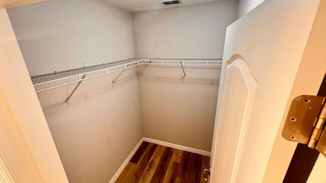 Building Photo - 600 Northern Way