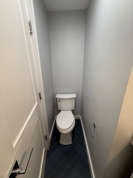 Building Photo - 19 Chase St