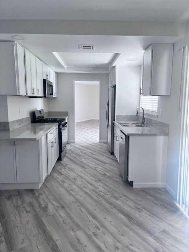 Primary Photo - Recently Remodeled South Redlands Home