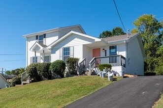 Building Photo - 2326 Brittany Dr