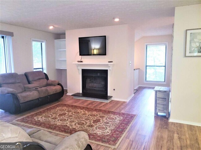 Building Photo - 602 Wynnes Ridge Cir SE