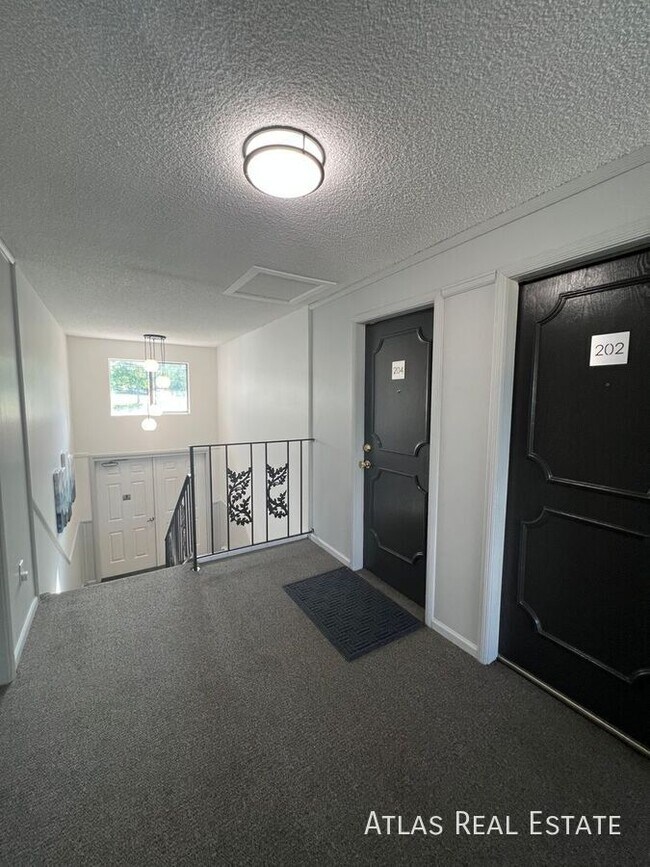 Building Photo - 12111 W Nevada Dr