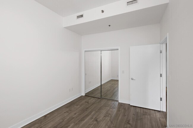 Building Photo - 680 Kettner Blvd