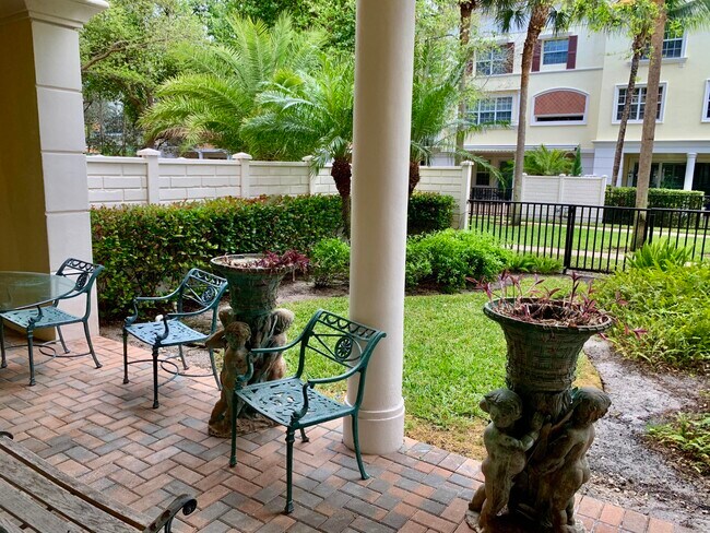 Building Photo - 5620 NE Trieste Terrace