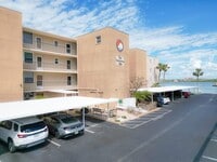 Building Photo - 7910 Sun Island Dr S