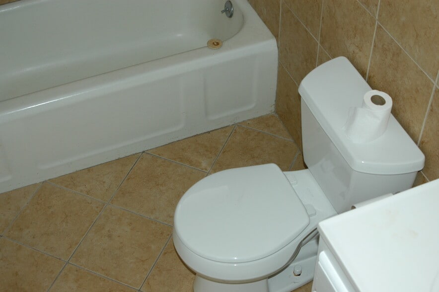 Bathroom - 7123 Lime Ave