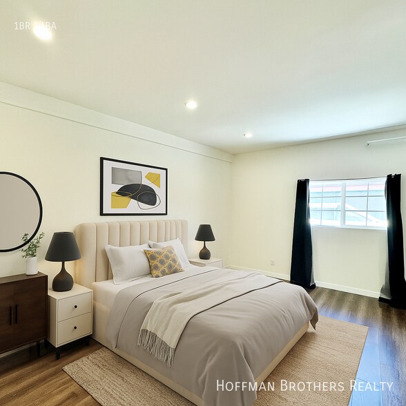 Building Photo - 1023 Larch St