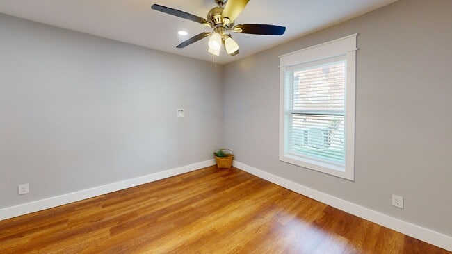 Building Photo - 1704 Highland Ave