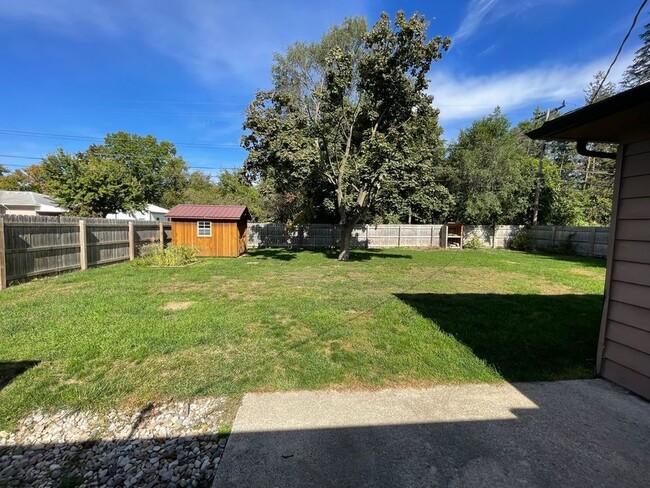 Building Photo - 4057 Bramford-