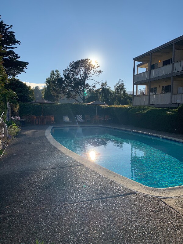 Building Photo - 16 S Knoll Rd