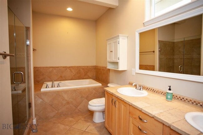 Building Photo - Single family home for rent in Valley West