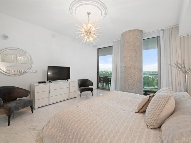 Building Photo - 10203 Collins Ave