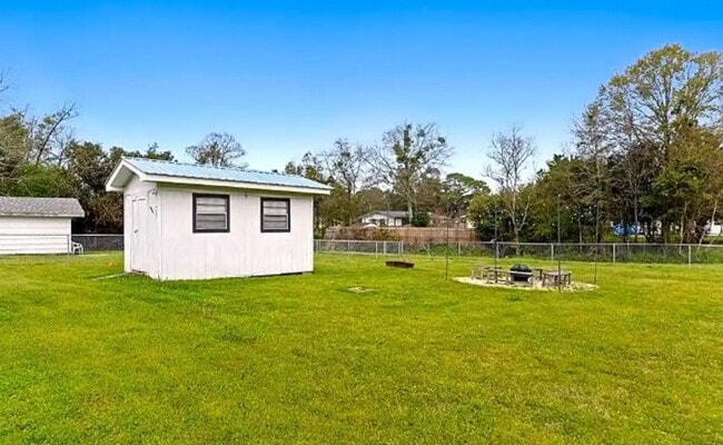 Building Photo - Gulfport 4 Bedroom