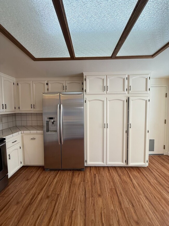 Building Photo - Beautiful Two Story Orcutt Town Home in the Gated Development of Creekridge Villas