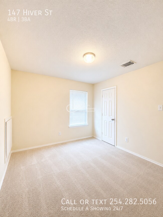 Building Photo - 147 Hiver St