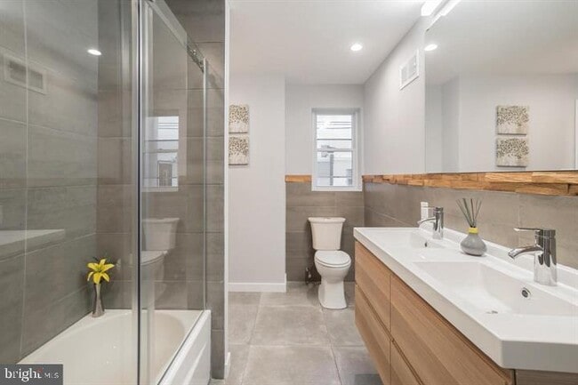 Building Photo - 1539 S Ringgold St