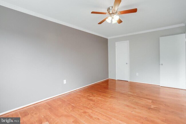 Building Photo - 3240 S 28th St